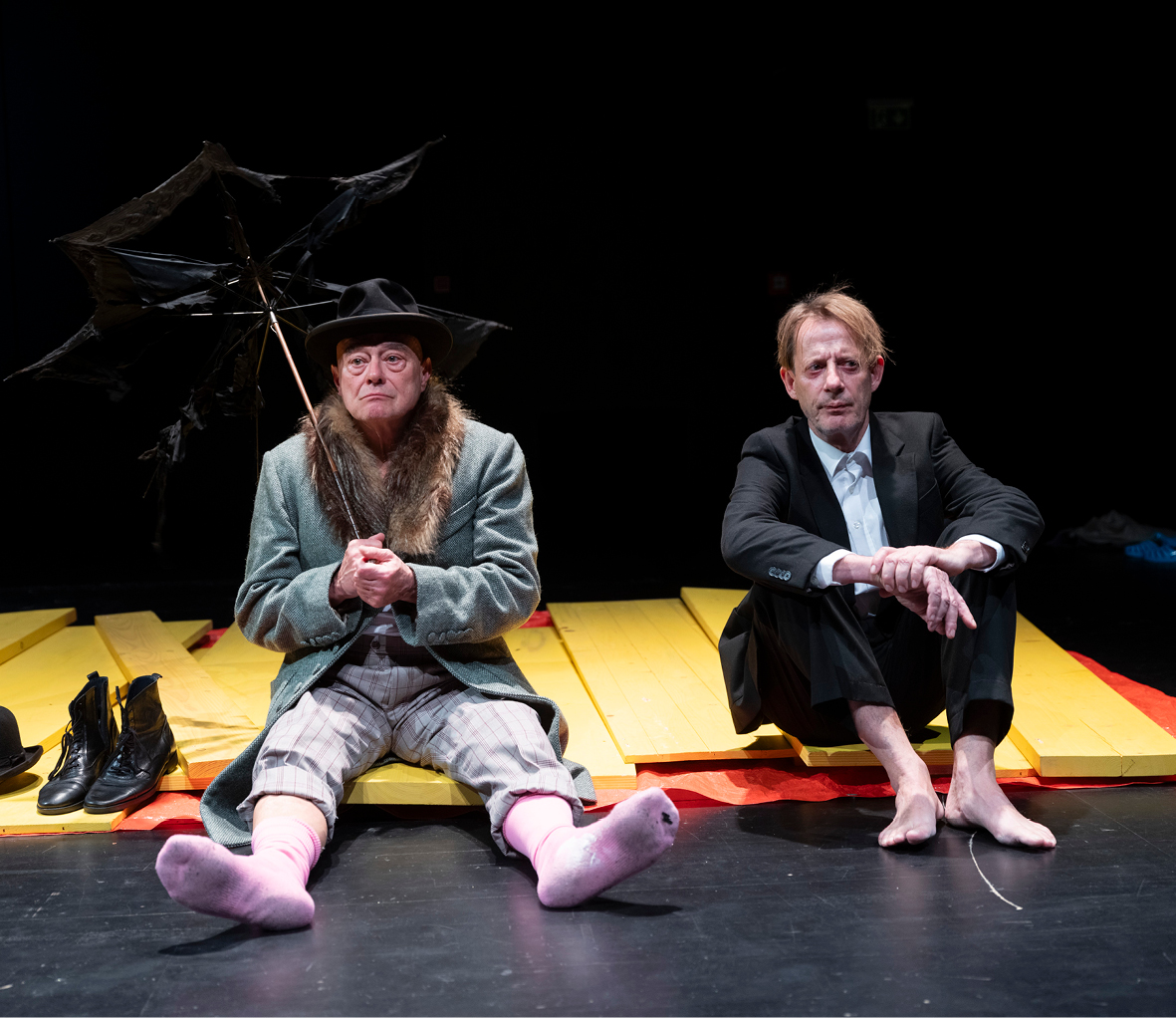 Zwei Herren am Strand